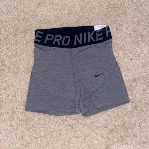Nike Pants - Nike pros